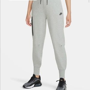 Nike Sportswear Tech Fleece